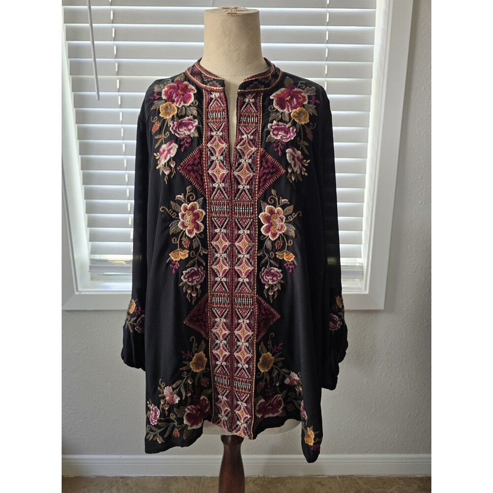 JOHNNY WAS NEPAL SILK EMBROIDERED TUNIC TOP BLOUSE SHIRT L Resort Wear BOHO Chic
